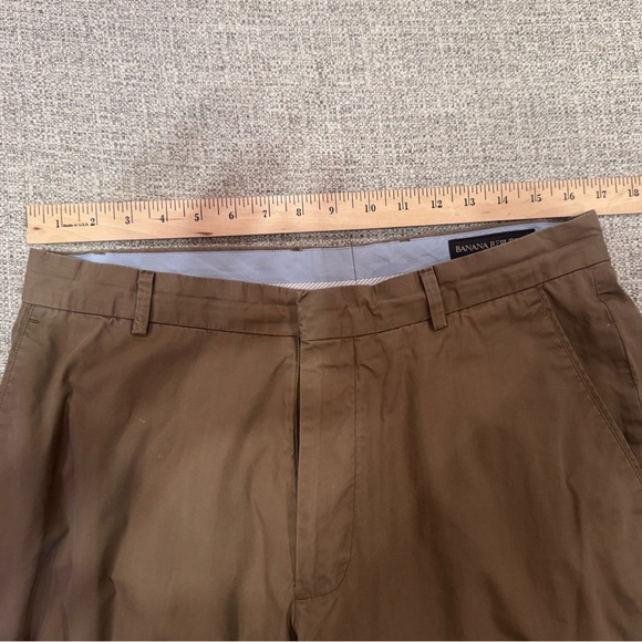 Banana Republic Men’s Khaki Chino Pants Straight Fit Flat Front Sz 34/30 - Picture 11 of 12